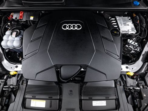 Certified 2025 Audi Q7 3.0T Premium Plus w/ Premium Plus Package AWD/4WD image 23