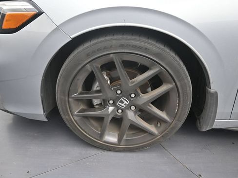 Used 2025 Honda Civic Sport image 9