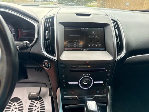 Used 2015 Ford Edge Sport w/ Equipment Group 401A AWD/4WD image 17