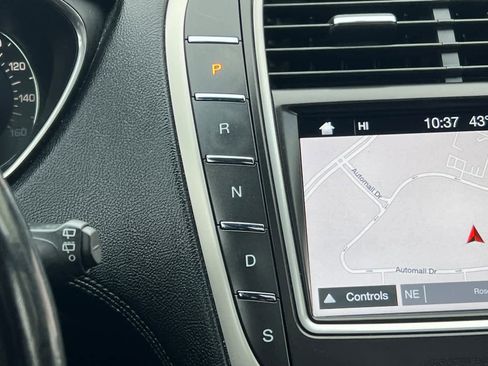 Used 2018 Lincoln MKX Reserve image 24