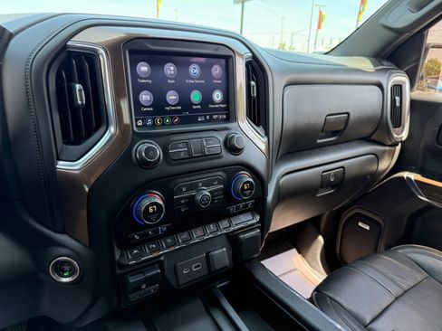 Used 2019 Chevrolet Silverado 1500 High Country w/ Technology Package AWD/4WD image 12