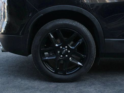 Used 2019 Chevrolet Blazer LT w/ Sound & Technology Package FWD image 5