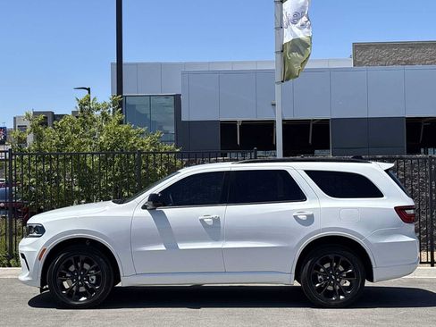 Used 2025 Dodge Durango GT w/ Blacktop Package AWD/4WD image 5