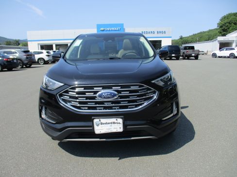 Used 2022 Ford Edge SEL w/ Convenience Package AWD/4WD image 2