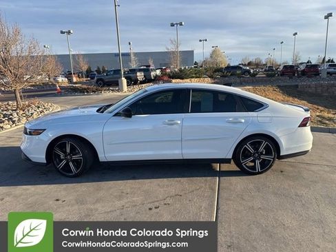 Used 2023 Honda Accord Sport image 4