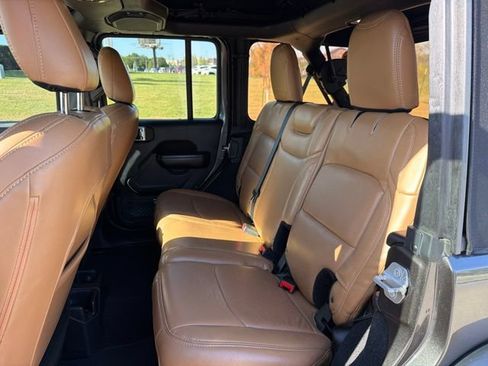 Used 2018 Jeep Wrangler Unlimited Sport S AWD/4WD image 18
