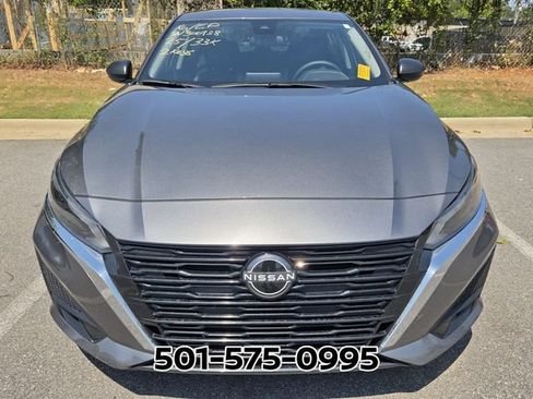 Used 2025 Nissan Altima 2.5 S FWD image 8
