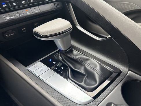 Used 2023 Hyundai Elantra SEL w/ Cargo Package FWD image 30