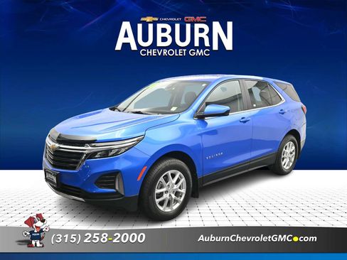 Used 2024 Chevrolet Equinox LT AWD/4WD image 2