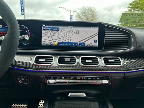 Used 2025 Mercedes-Benz GLE 53 AMG 4MATIC Coupe image 23