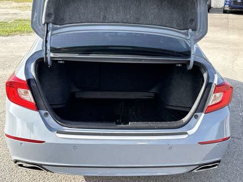 Used 2021 Honda Accord Touring image 30