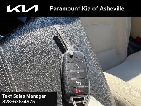 Used 2015 Kia Optima LX image 28