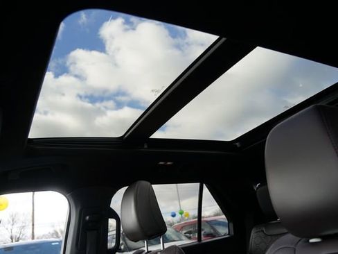 Certified 2025 Ford Explorer Platinum w/ LUX Leather Package image 14