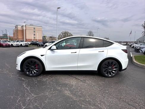 Used 2024 Tesla Model Y Performance AWD/4WD image 6