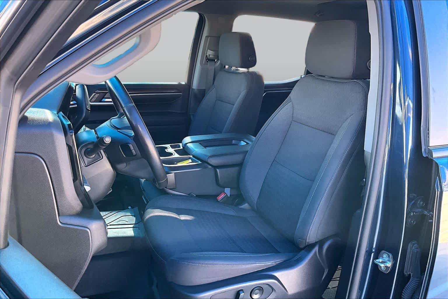 Used 2022 Chevrolet Silverado 1500 RST RWD image 8