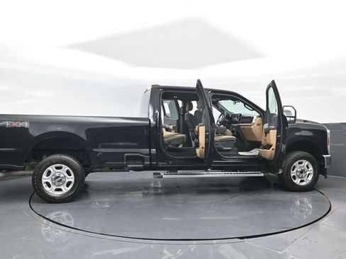 Certified 2025 Ford F250 XLT AWD/4WD image 26