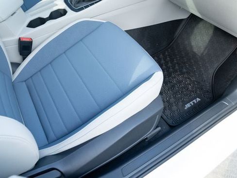 New 2026 Volkswagen Jetta SE FWD image 41