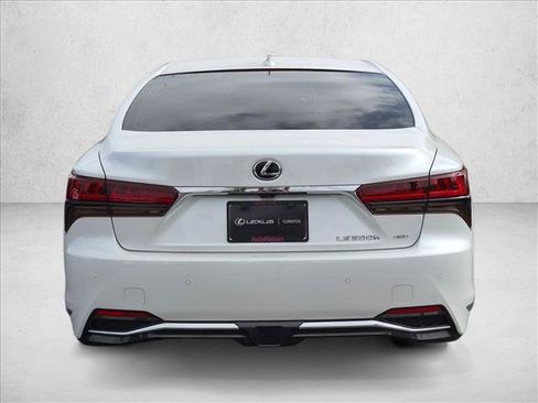 Used 2023 Lexus LS 500h AWD w/ Luxury Package image 7