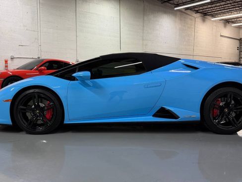 Used 2020 Lamborghini Huracan EVO RWD image 31