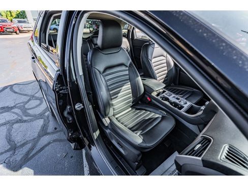 Used 2024 Ford Edge SEL image 19