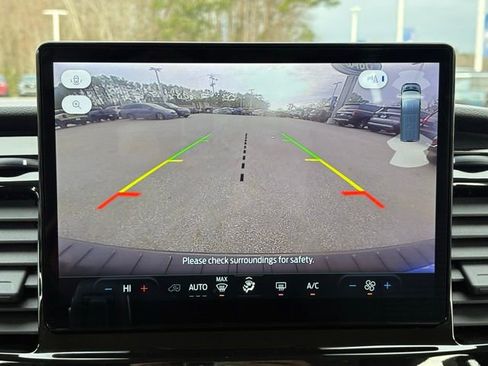 Used 2024 Ford Transit 350 XLT image 20