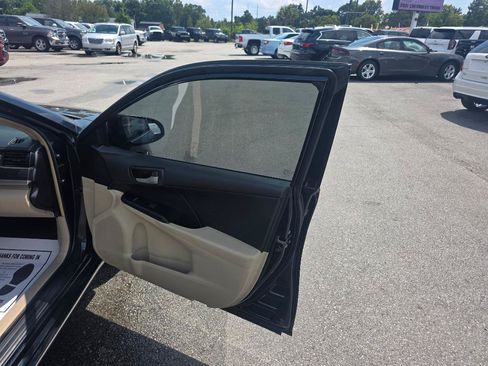 Used 2014 Toyota Camry LE FWD image 10