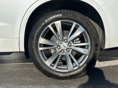 Certified 2024 Cadillac XT6 Premium Luxury image 6