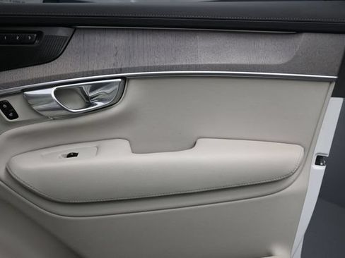 Certified 2026 Volvo XC90 B6 Ultra w/ Protection Package Premier AWD/4WD image 31