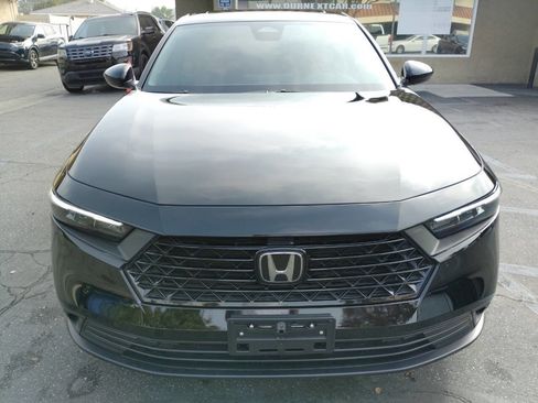 Used 2025 Honda Accord Sport image 6