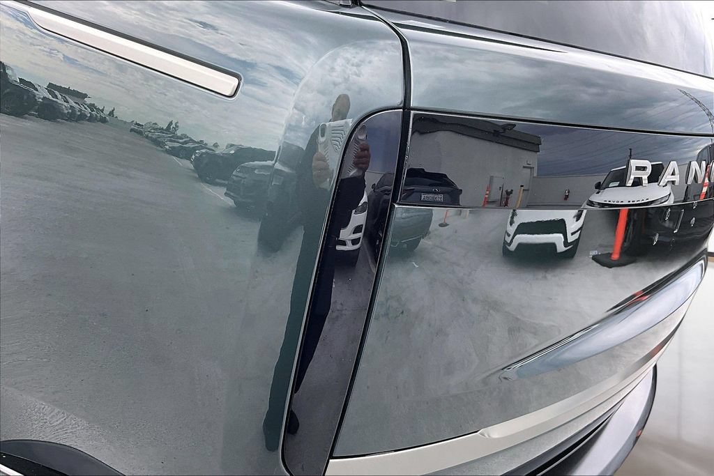 Used 2023 Land Rover Range Rover SE AWD/4WD image 21