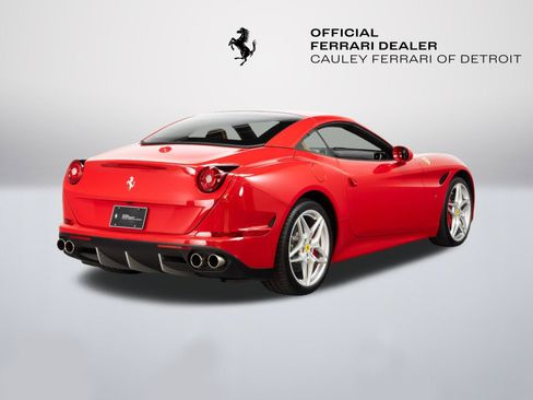 Certified 2017 Ferrari California T RWD image 16