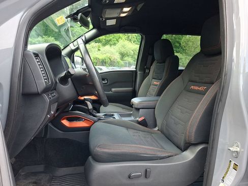 Used 2022 Nissan Frontier PRO-4X w/ Off-Road Protection Package AWD/4WD image 15