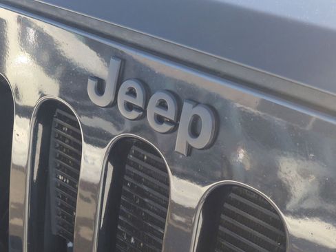 Used 2017 Jeep Wrangler Unlimited Sport image 15