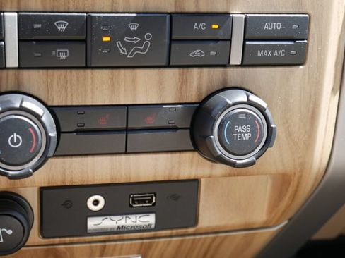 Used 2011 Ford F150 Lariat w/ Lariat Chrome Pkg AWD/4WD image 4