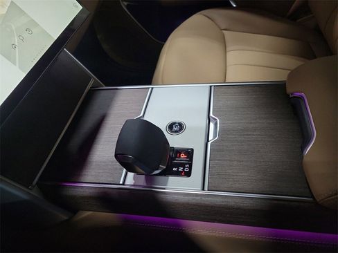 New 2025 Land Rover Range Rover Long Wheelbase SE image 20