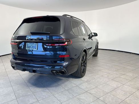 Certified 2025 BMW X7 M60i AWD/4WD image 9