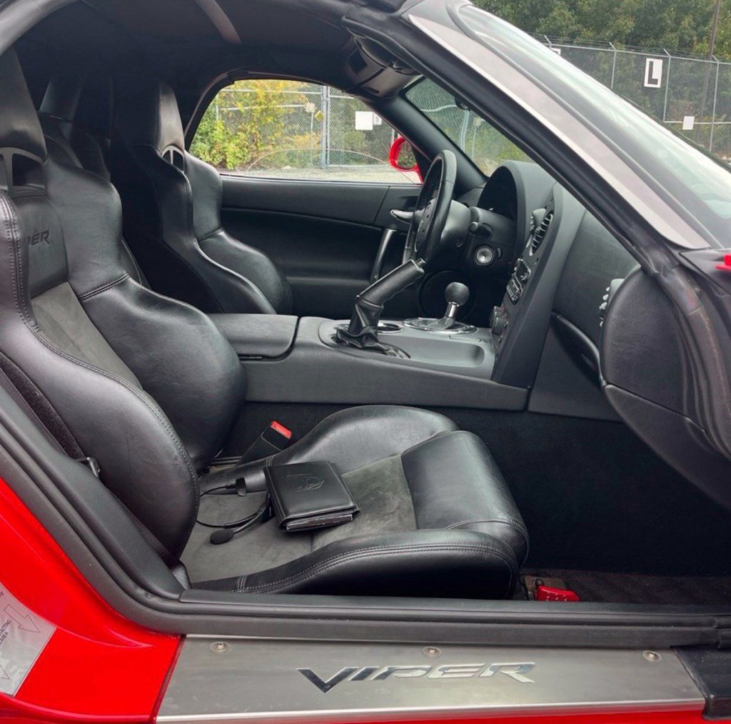 Used 2003 Dodge Viper SRT-10 RWD image 14