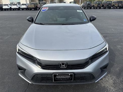 Used 2024 Honda Civic Sport image 2
