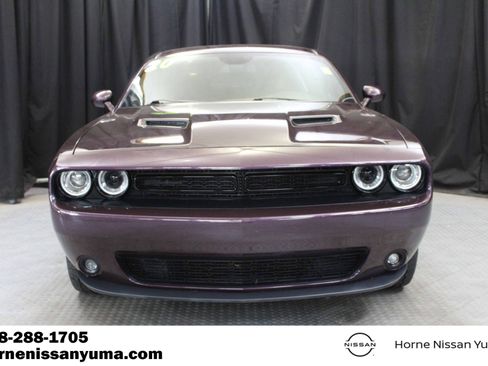 Used 2020 Dodge Challenger SXT w/ Driver Convenience Group RWD image 2