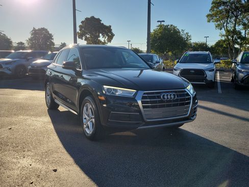 Used 2019 Audi Q5 Premium image 3