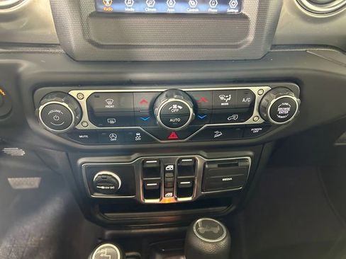 Used 2021 Jeep Wrangler Unlimited Sahara w/ LED Lighting Group image 24