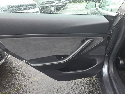 Used 2019 Tesla Model 3 Long Range image 23