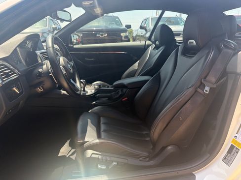 Used 2017 BMW M4 Convertible RWD image 13