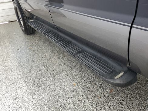 Used 2004 Ford F350 XL AWD/4WD image 7