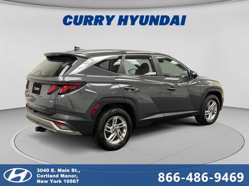Certified 2025 Hyundai Tucson SE AWD/4WD image 5
