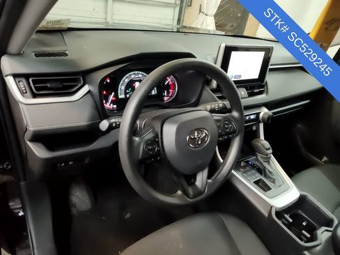 Used 2025 Toyota RAV4 LE image 3