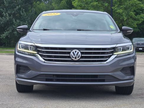 Used 2022 Volkswagen Passat 2.0T FWD image 3