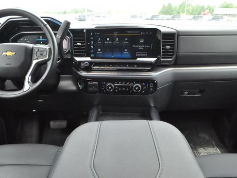 Used 2024 Chevrolet Silverado 2500 LTZ w/ LTZ Convenience Package AWD/4WD image 17