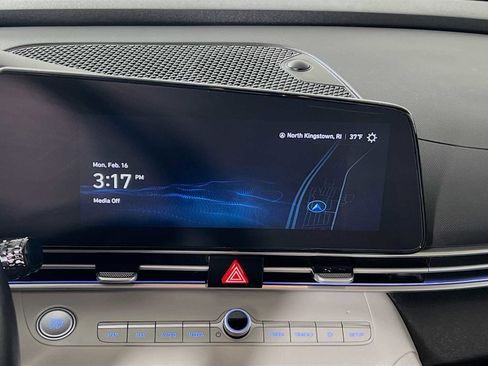 Certified 2023 Hyundai Elantra Limited w/ Cargo Package image 15