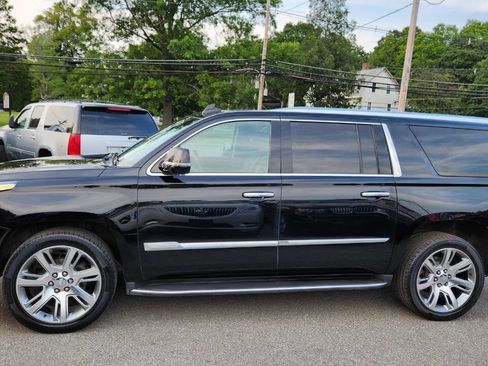 Used 2015 Cadillac Escalade ESV Luxury image 8